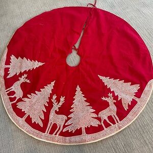 Christmas tree skirt